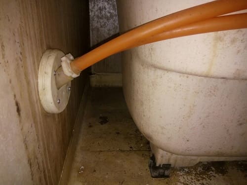 エプロン内部の施工前写真