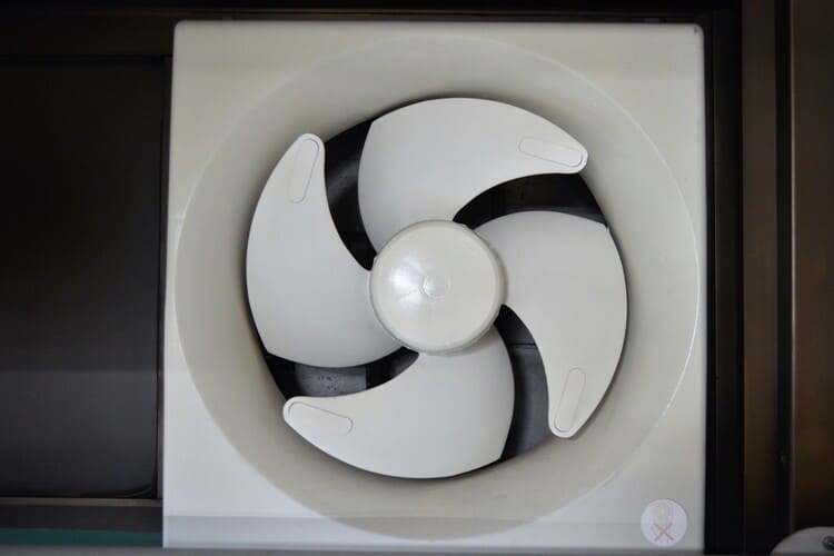 プロペラ換気扇